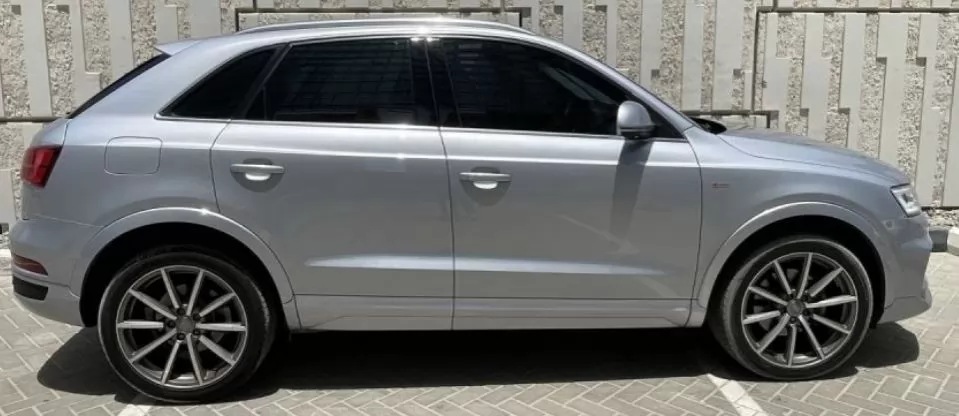 Usado Audi Q3 Venta en Dubái #17343 - 1  image 