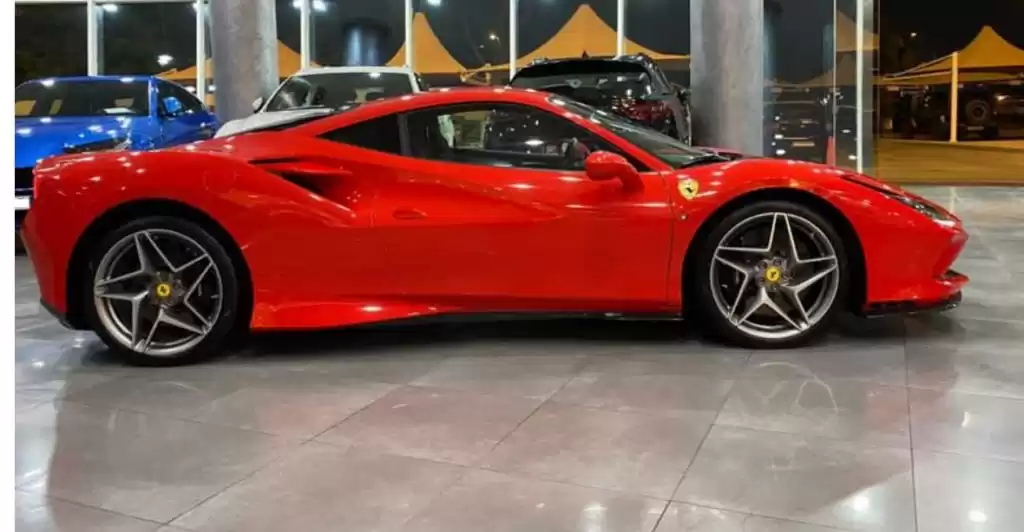 Nouveau Ferrari Unspecified À Louer au Dubai #18053 - 1  image 