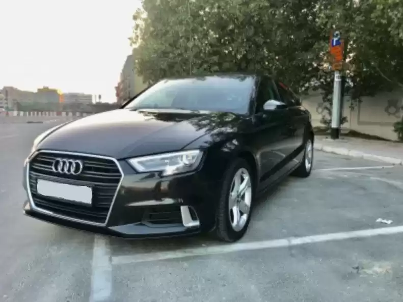 Gebraucht Audi A3 Sedan Zu vermieten in Dubai #18134 - 1  image 