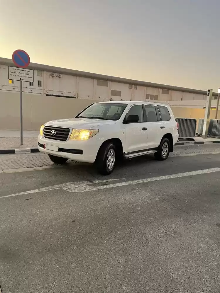 Использовал Toyota Land Cruiser Продается в Аль-Садд , Доха #18162 - 1  image 