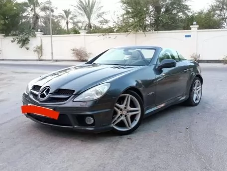 Utilisé Mercedes-Benz CLK À vendre au Al-Manamah #18296 - 1  image 