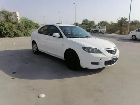 Usado Mazda 323 Alquiler en Al Manamah #18543 - 1  image 