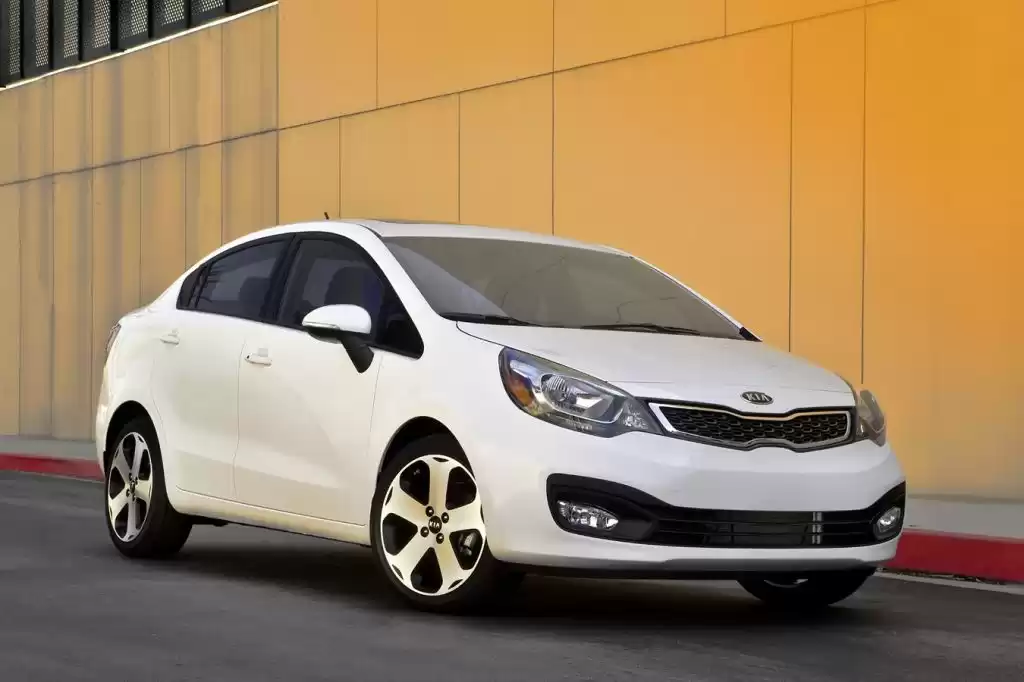 مستعملة Kia Rio Hatchback للإيجار في دبي #18791 - 1  صورة 