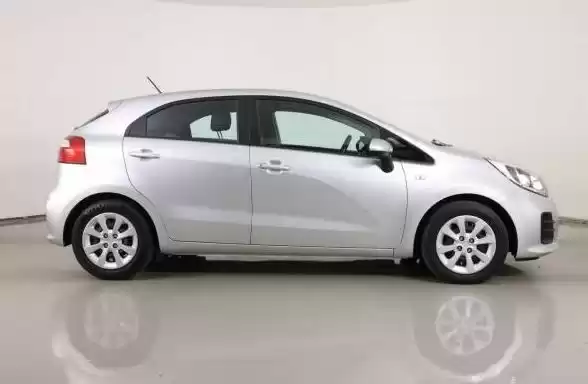 用过的 Kia Rio Hatchback 出租 在 迪拜 #18792 - 1  image 