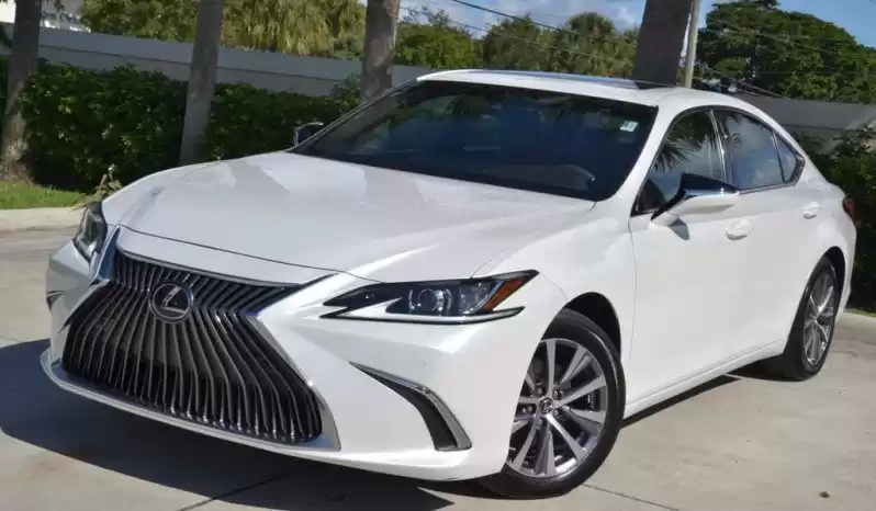 مستعملة Lexus ES للبيع في دبي #19081 - 1  صورة 