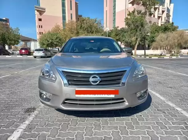 مستعملة Nissan Altima للبيع في دبي #19270 - 1  صورة 