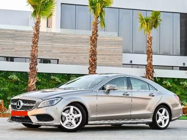 Used Mercedes-Benz 400 For Sale in Dubai #19447 - 1  image 