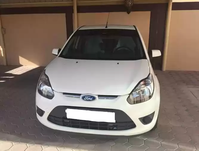 Usado Ford Figo Hatchback Alquiler en Dubái #19663 - 1  image 