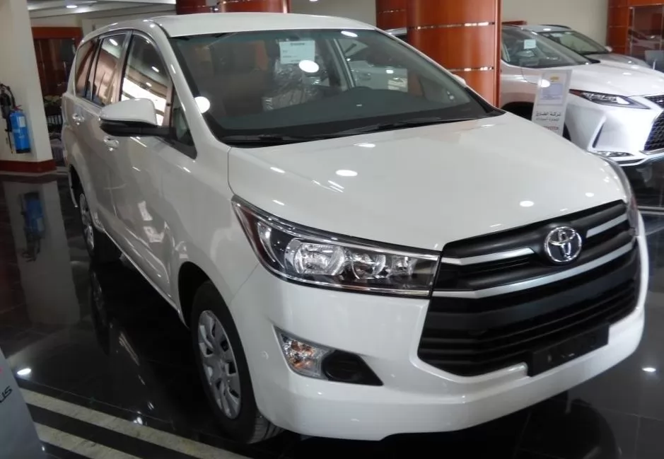 Utilisé Toyota Inova À vendre au Damas #20125 - 1  image 