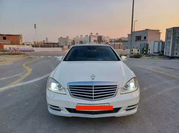 Usado Mercedes-Benz 350 Alquiler en Riad #20309 - 1  image 