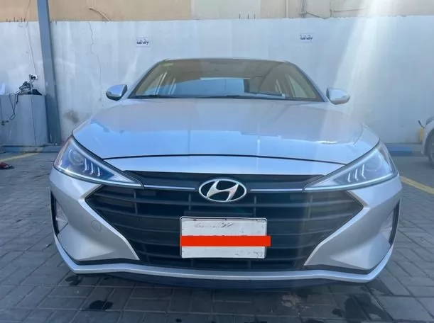 Utilisé Hyundai Elantra À Louer au Riyad #20351 - 1  image 