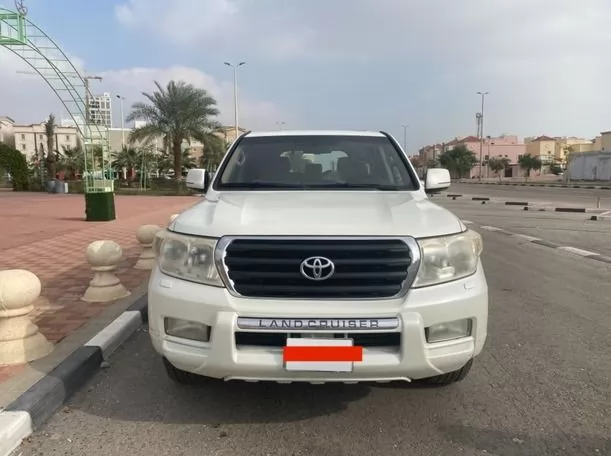 Gebraucht Toyota Land Cruiser Zu vermieten in Riad #20428 - 1  image 