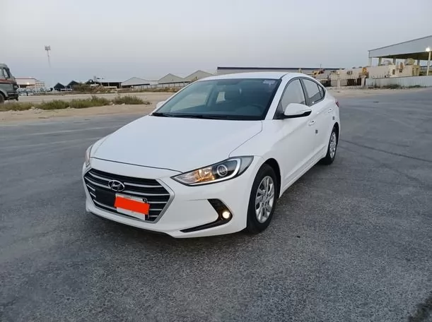 Utilisé Hyundai Elantra À Louer au Riyad #20451 - 1  image 