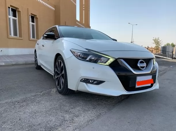 Gebraucht Nissan Maxima Zu vermieten in Riad #20459 - 1  image 