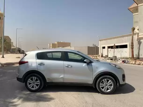 Gebraucht Kia Sportage Zu vermieten in Riad #20461 - 1  image 