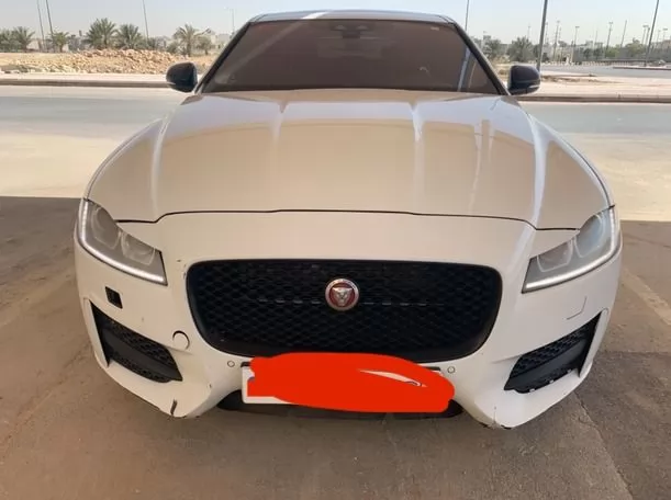 Gebraucht Jaguar Unspecified Zu vermieten in Riad #20554 - 1  image 