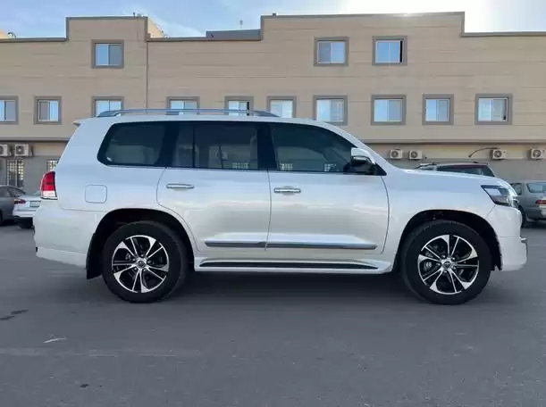 Used Toyota Land Cruiser For Rent in Riyadh #20587 - 1  image 