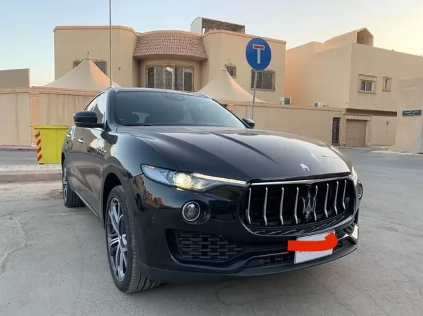 Gebraucht Maserati Unspecified Zu vermieten in Riad #20596 - 1  image 