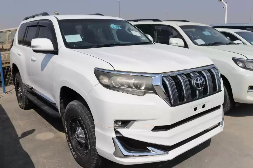 Совершенно новый Toyota Prado Продается в Аль-Садд , Доха #20645 - 1  image 