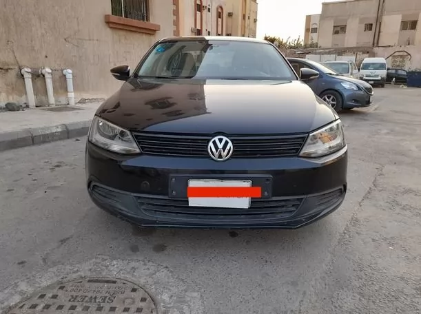 Utilisé Volkswagen Jetta À Louer au Riyad #20665 - 1  image 
