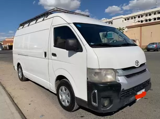 مستعملة Toyota Hiace للإيجار في الرياض #20707 - 1  صورة 