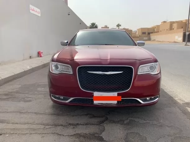 Gebraucht Chrysler 300C Zu vermieten in Riad #20724 - 1  image 