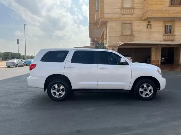 Usado Toyota Sequoia Alquiler en Riad #20738 - 1  image 