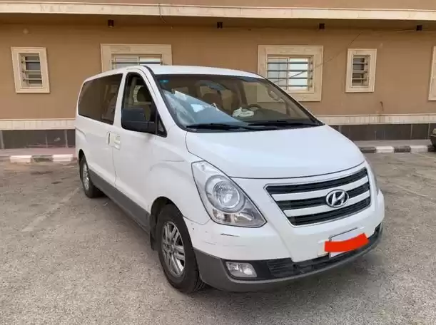 Gebraucht Hyundai Unspecified Zu vermieten in Riad #20809 - 1  image 