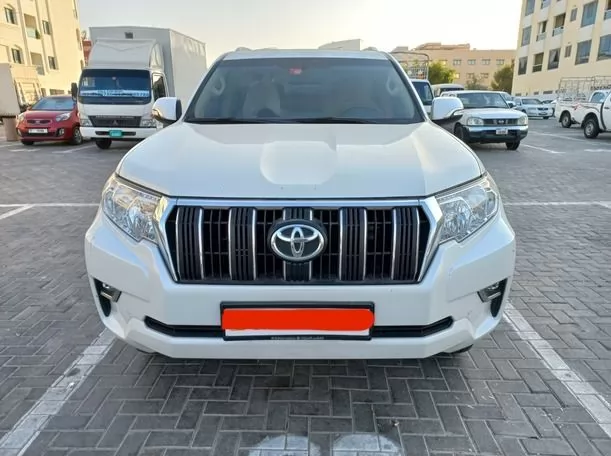 Usado Toyota Prado Alquiler en Riad #20828 - 1  image 
