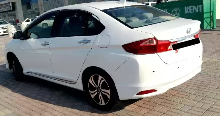 Gebraucht Honda City Zu vermieten in Riad #21440 - 1  image 