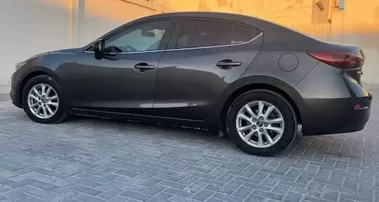 Utilisé Mazda Mazda3 À Louer au Riyad #21533 - 1  image 