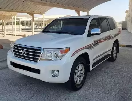 Gebraucht Toyota Land Cruiser Zu vermieten in Riad #21556 - 1  image 