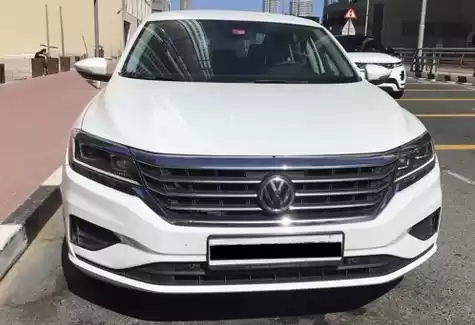 Gebraucht Volkswagen Passat Zu vermieten in Riad #21589 - 1  image 