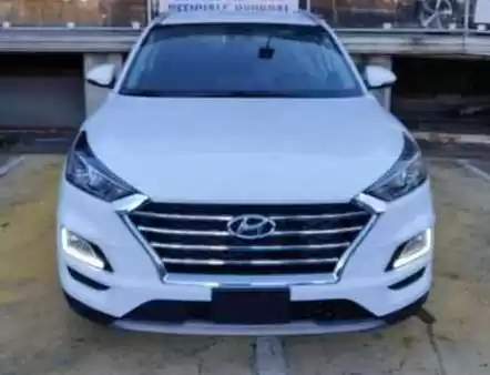Gebraucht Hyundai Unspecified Zu vermieten in Doha #21723 - 1  image 