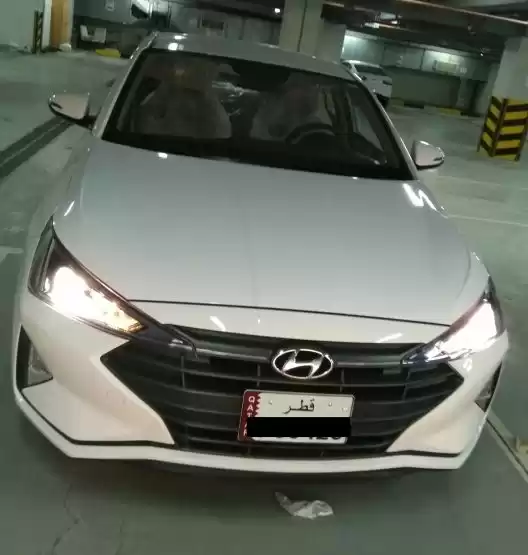 مستعملة Hyundai Elantra للإيجار في الدوحة #21793 - 1  صورة 