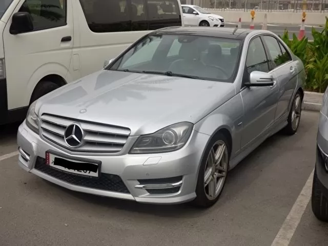 Gebraucht Mercedes-Benz C Class Zu vermieten in Doha #21878 - 1  image 