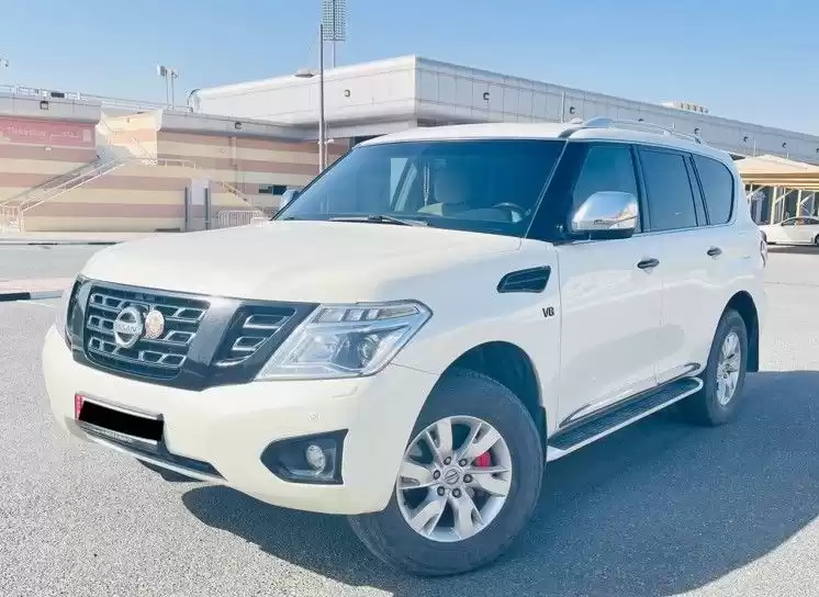 مستعملة Nissan Patrol للبيع في الدوحة #21910 - 1  صورة 