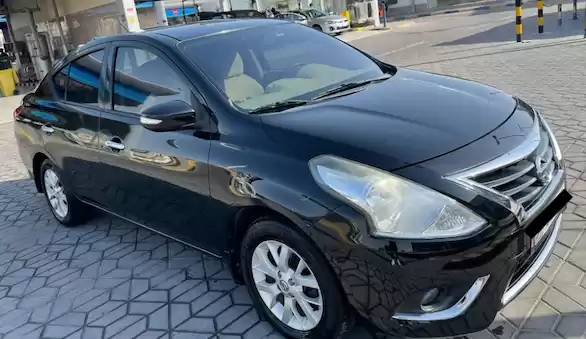 Использовал Nissan Sunny Продается в Доха #21920 - 1  image 