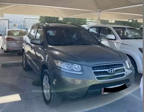 Kullanılmış Hyundai Santa Fe Kiralık içinde Doha #21979 - 1  image 