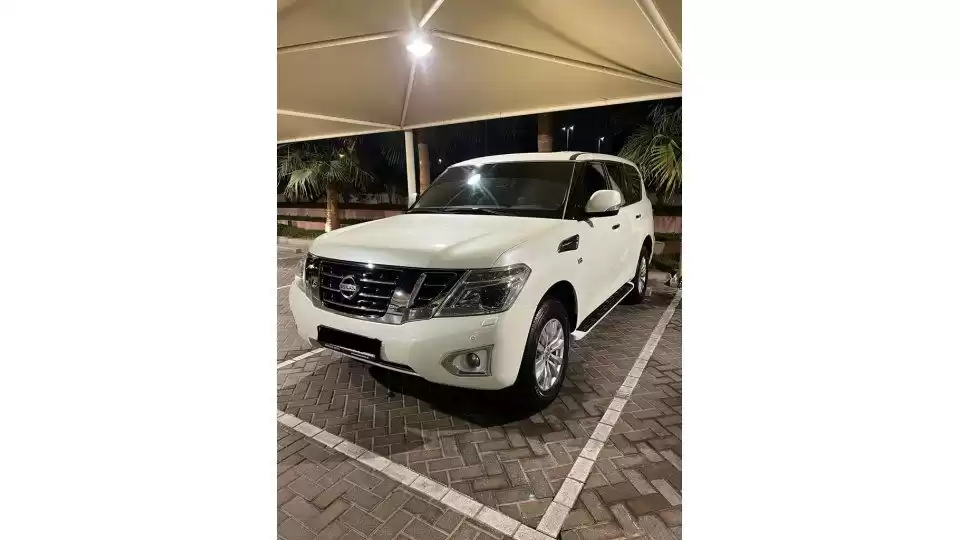 Использовал Nissan Patrol Аренда в Доха #22103 - 1  image 