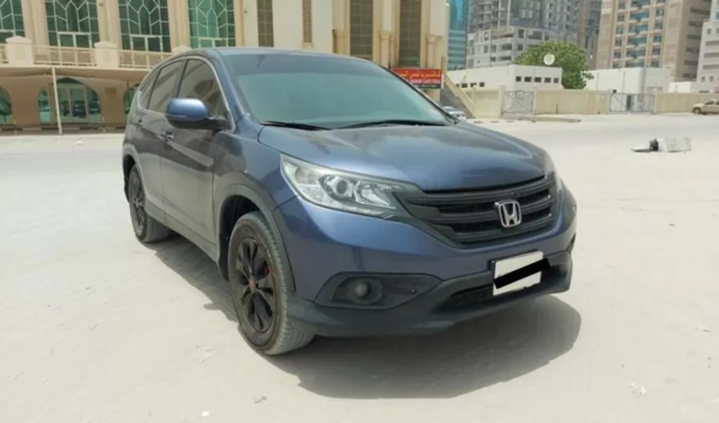 Использовал Honda CR-V Аренда в Доха #22149 - 1  image 