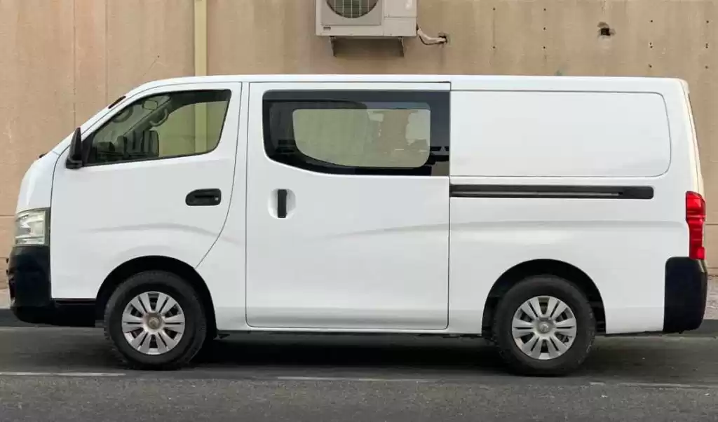 Gebraucht Nissan Unspecified Zu vermieten in Doha #22235 - 1  image 