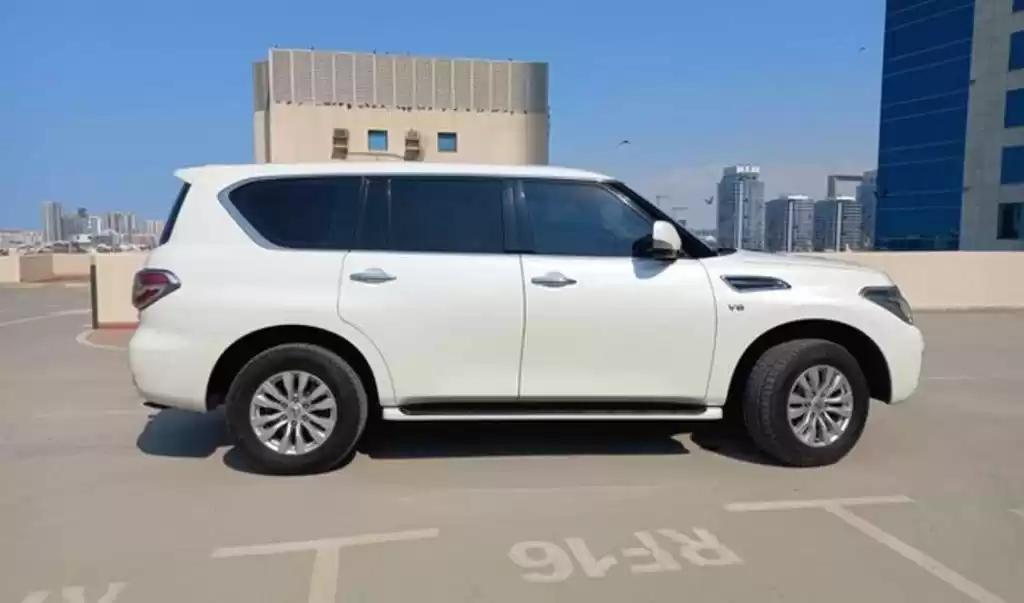 مستعملة Nissan Patrol للإيجار في الدوحة #22245 - 1  صورة 