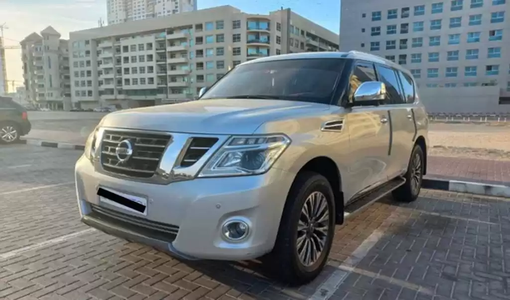 Использовал Nissan Patrol Аренда в Доха #22259 - 1  image 