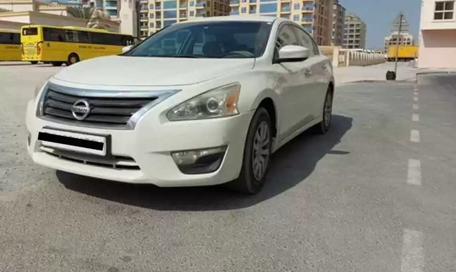 Usado Nissan Altima Alquiler en Doha #22281 - 1  image 