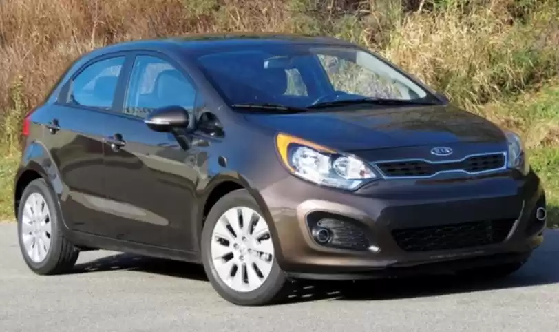 Использовал Kia Rio Hatchback Аренда в Амман #22546 - 1  image 