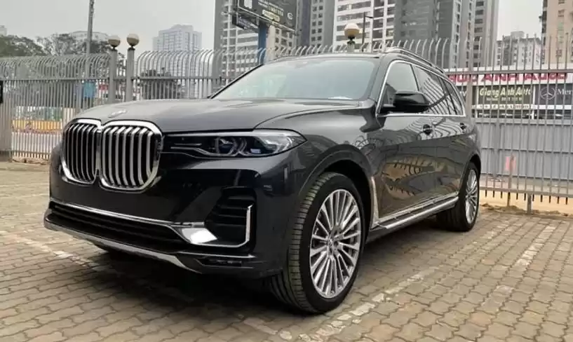 مستعملة BMW X7 للإيجار في عمان #22833 - 1  صورة 