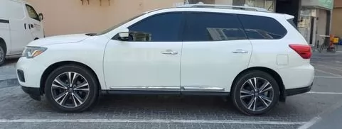 Gebraucht Nissan Pathfinder Zu verkaufen in Dubai #23354 - 1  image 