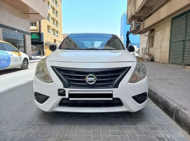 Usado Nissan Sunny Venta en Dubái #23407 - 1  image 