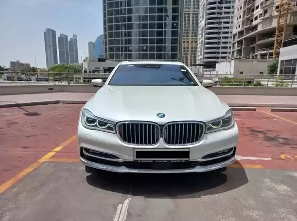 مستعملة BMW 740 LI للبيع في دبي #23418 - 1  صورة 